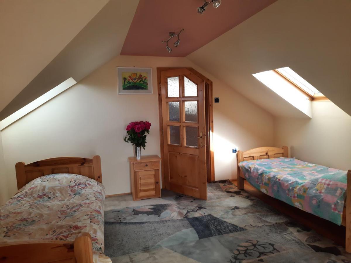 Hotel Antal Kulcsosház Gyimesfelsőlok Esterno foto
