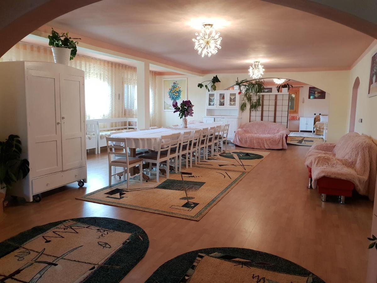 Hotel Antal Kulcsosház Gyimesfelsőlok Esterno foto