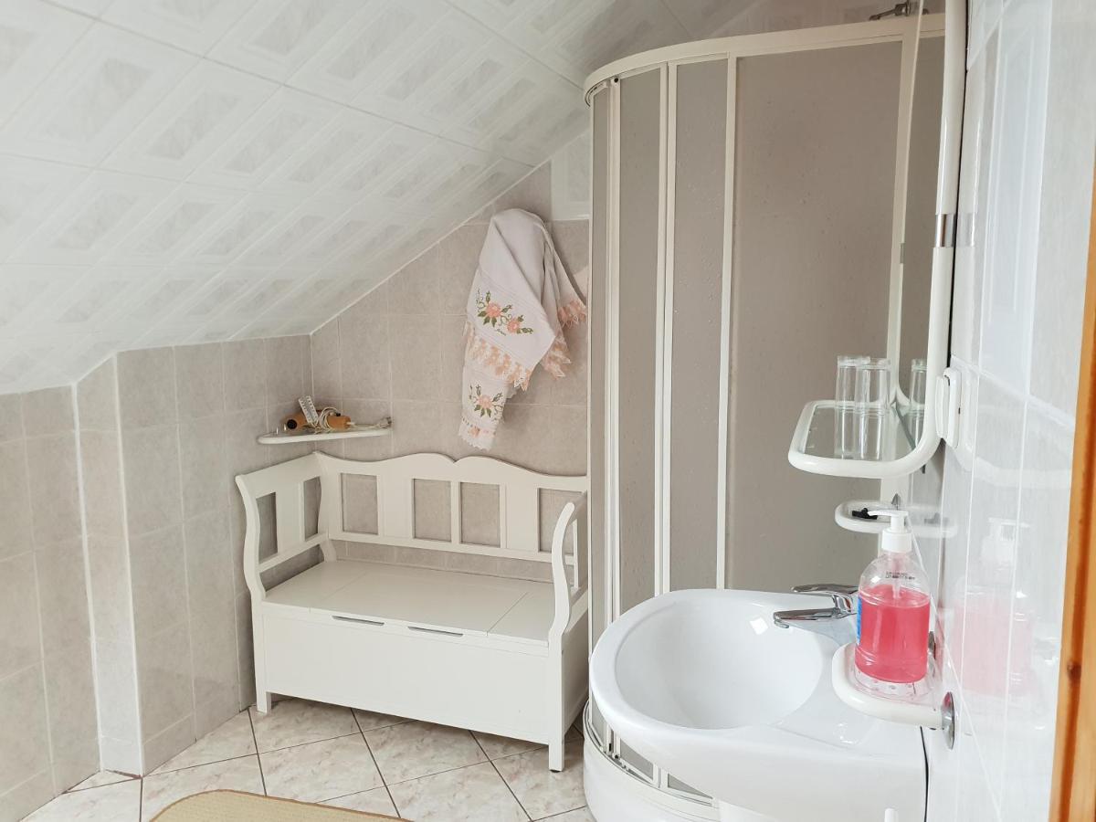 Hotel Antal Kulcsosház Gyimesfelsőlok Esterno foto